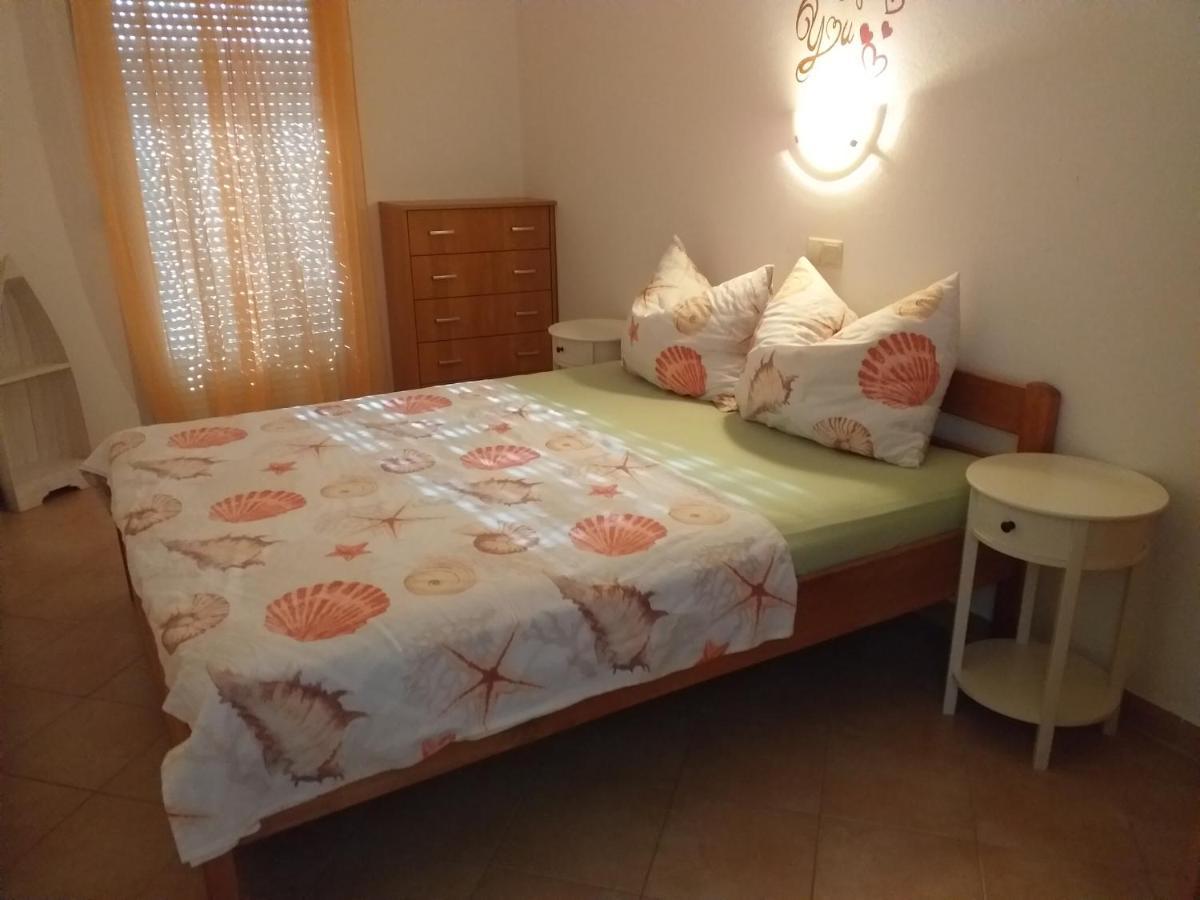 Holiday S&M Lopar Dış mekan fotoğraf
