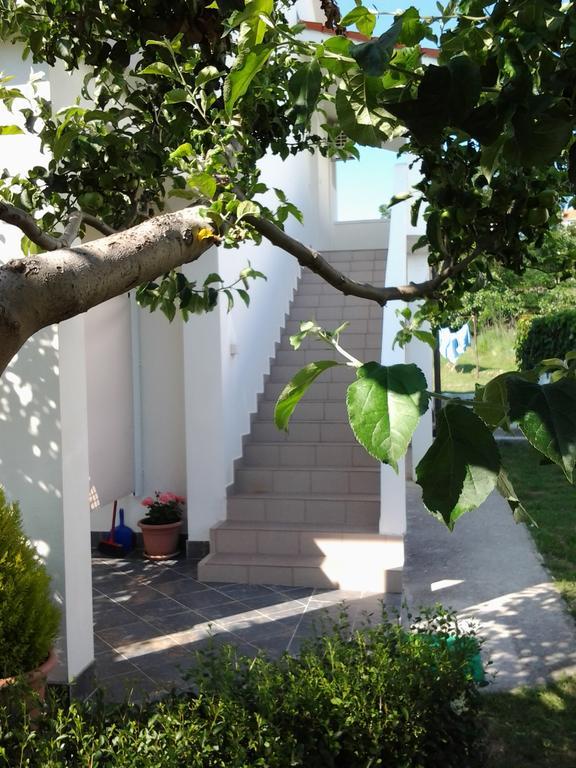 Holiday S&M Lopar Dış mekan fotoğraf